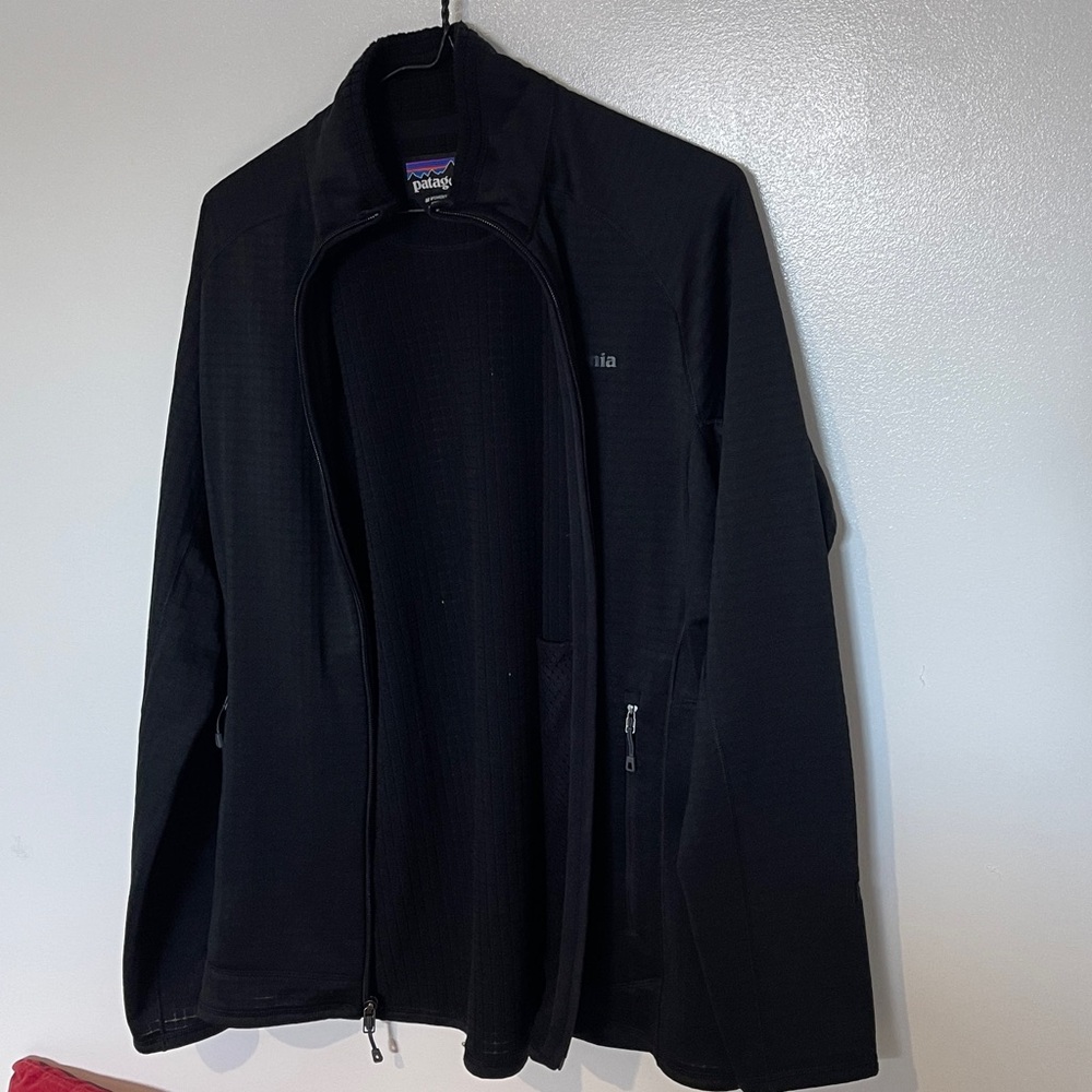 Patagonia women’s Black Full-Zip Jacket